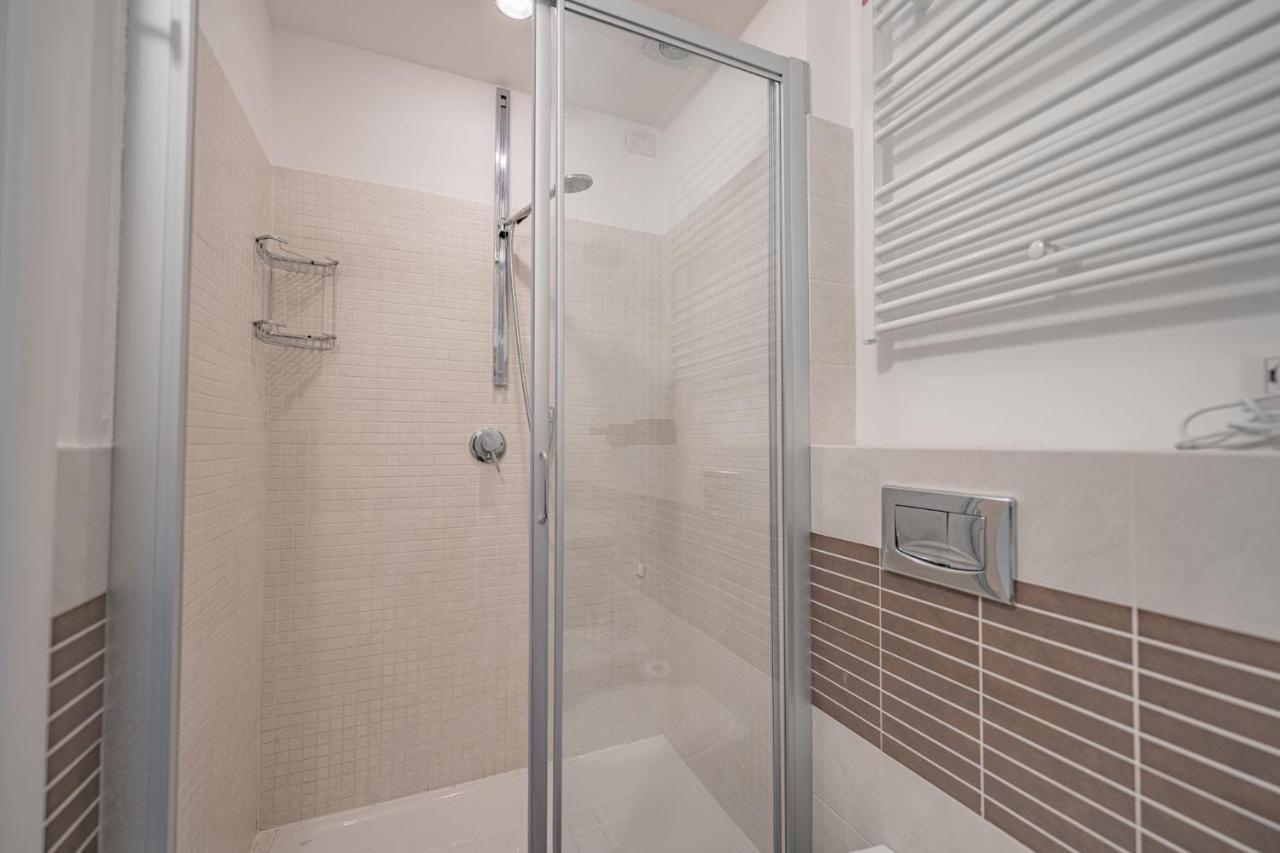 ולקרוסיה Appartamento Incantevole Con Piscina מראה חיצוני תמונה