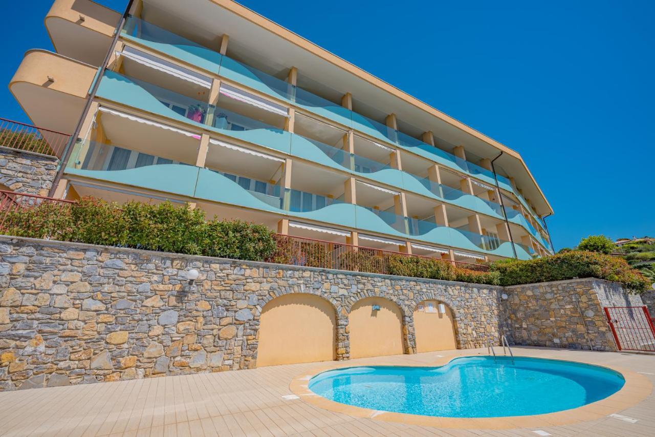 ולקרוסיה Appartamento Incantevole Con Piscina מראה חיצוני תמונה