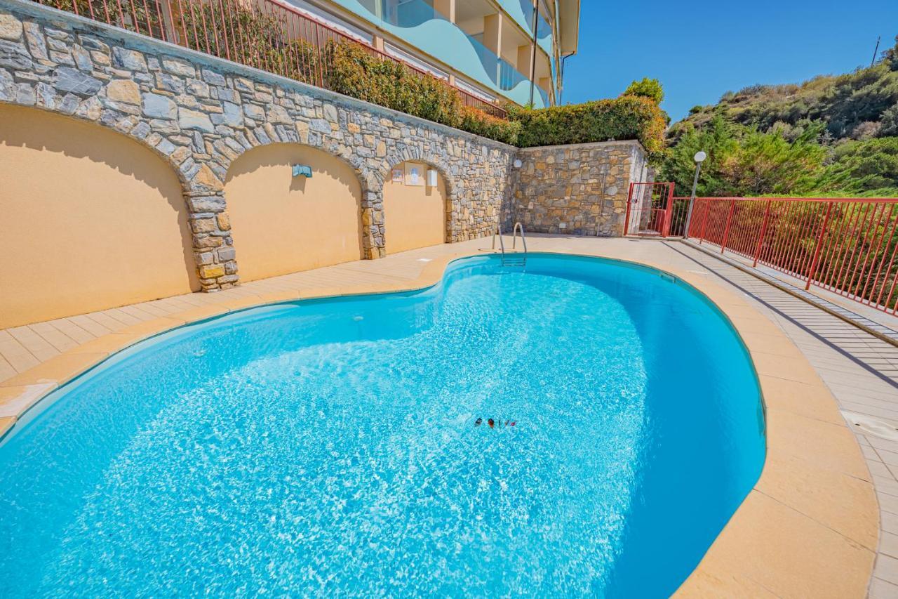 ולקרוסיה Appartamento Incantevole Con Piscina מראה חיצוני תמונה